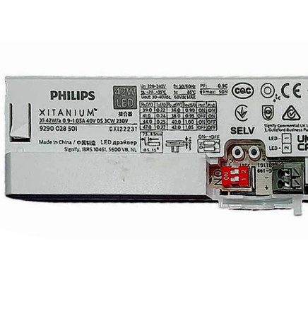 LED-drivrutin - Philips XITANIUM - för trefasspår XI 36W-42W/a0.9-1.05A 40V DS 3CW 240V - 5 års garanti