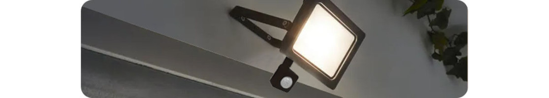 Outdoor Floodlights with Motion Sensor for garden, terraces and patios - PIR Presence Detector